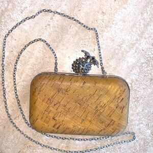 LA REGALE mini clutch, silver pineapple “kiss” clasp &, lacquered cork, EUC VTG